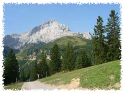 Der bekannteste Blick auf die Alpspitze, ....noch liegen 4 Stunden zwischen dem Punkt von dem das Foto gemacht wurde und dem Gipfel