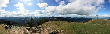 Gipfelpanorama am Hirschberg