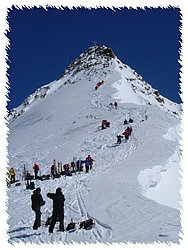 Wildspitze - Blick vom Joch (Ski- und  Schneeschuhdepot) hinauf zum Gipfel