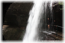 Am Wasserfall der Laveda Nova